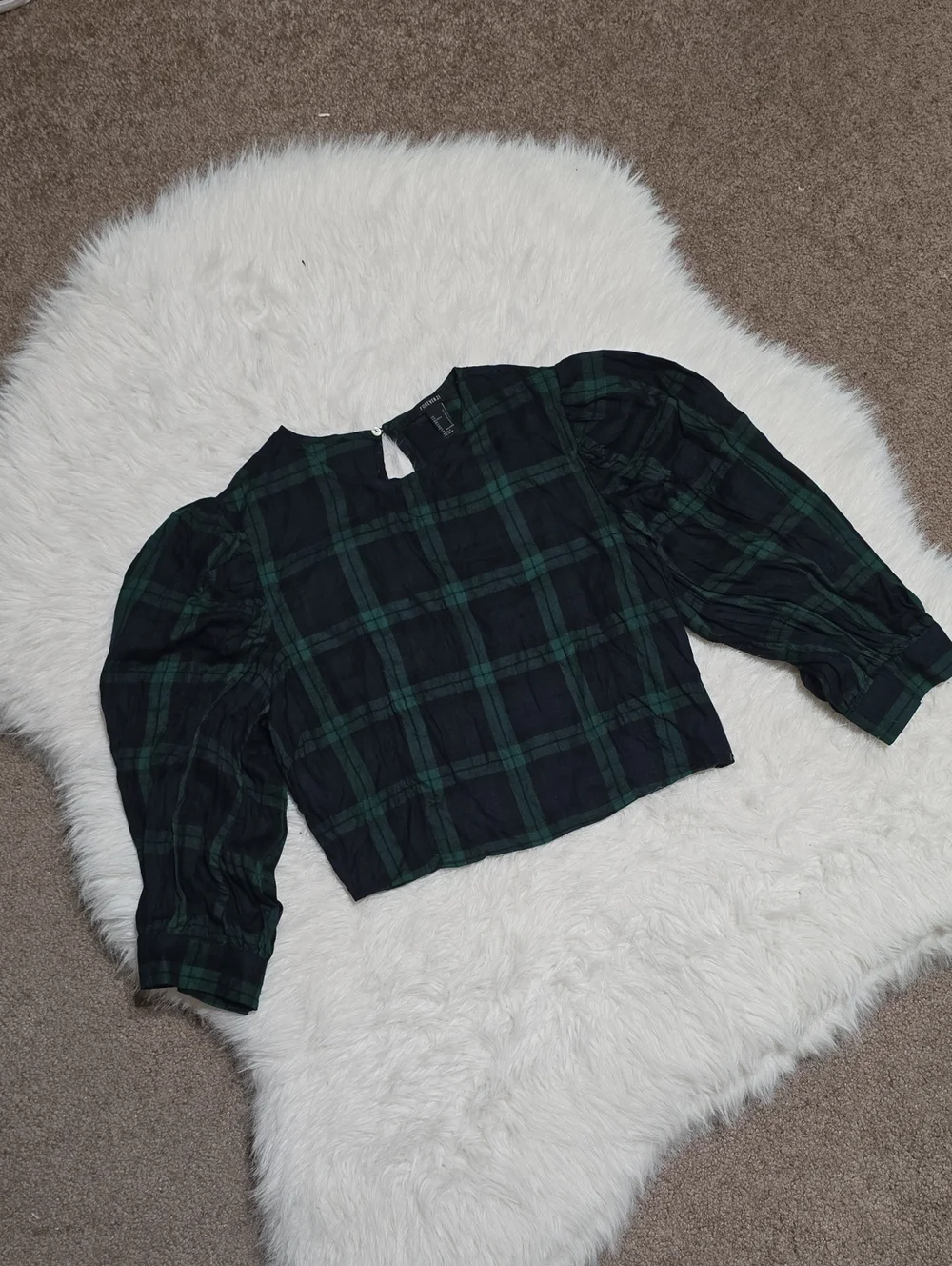 Forever 21 Green and Black Plaid Puff-Sleeve Crop Top